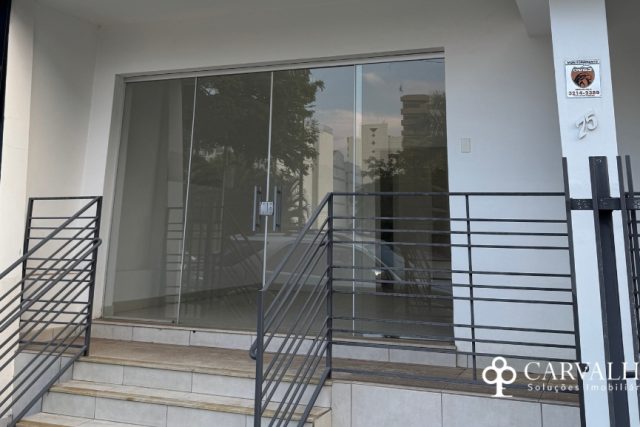 Imóvel comercial com dois pavimentos em Varginha